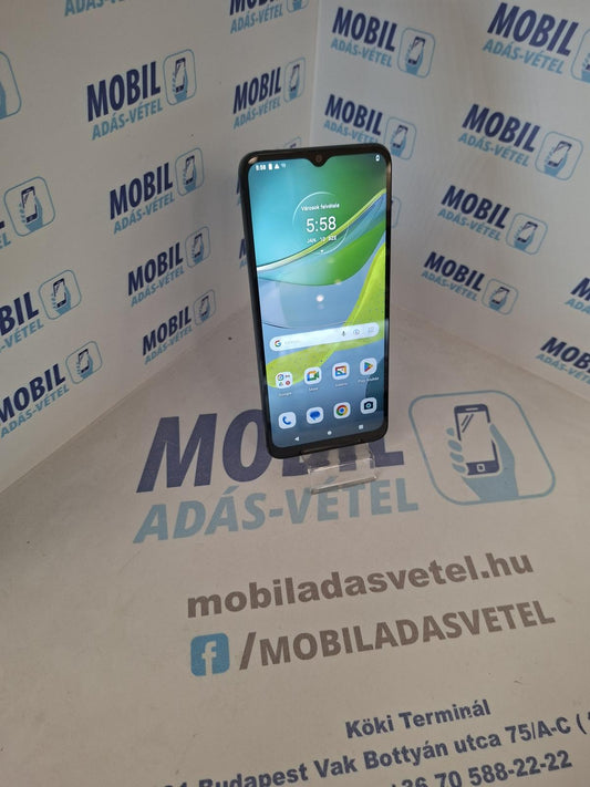 Motorola E13 Kártyafüggetlen 64 GB, 12 hó garancia