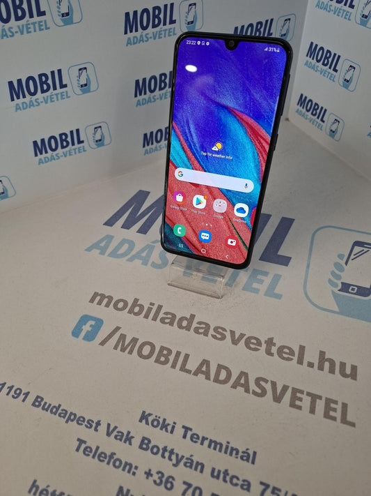Samsung Galaxy A40 Kártyafüggetlen 64 GB, 12 hó garancia